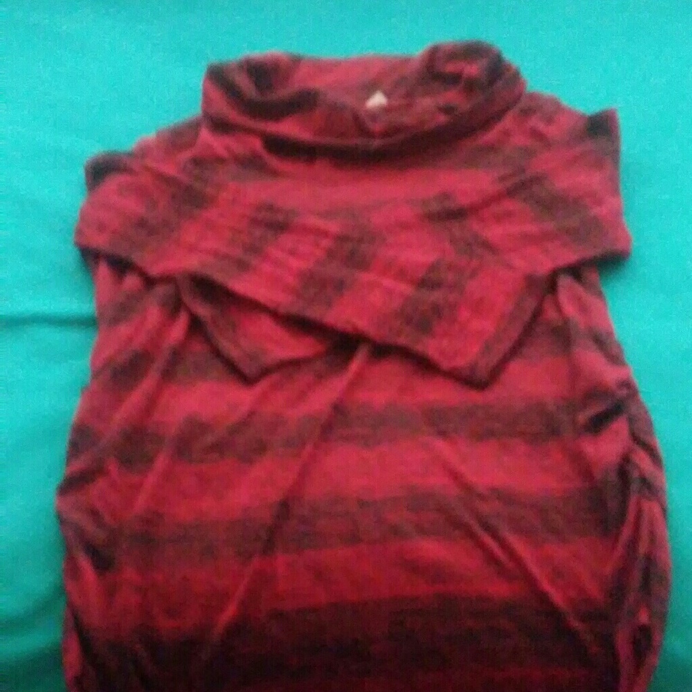 Maternity lightweight cowl neck tunic